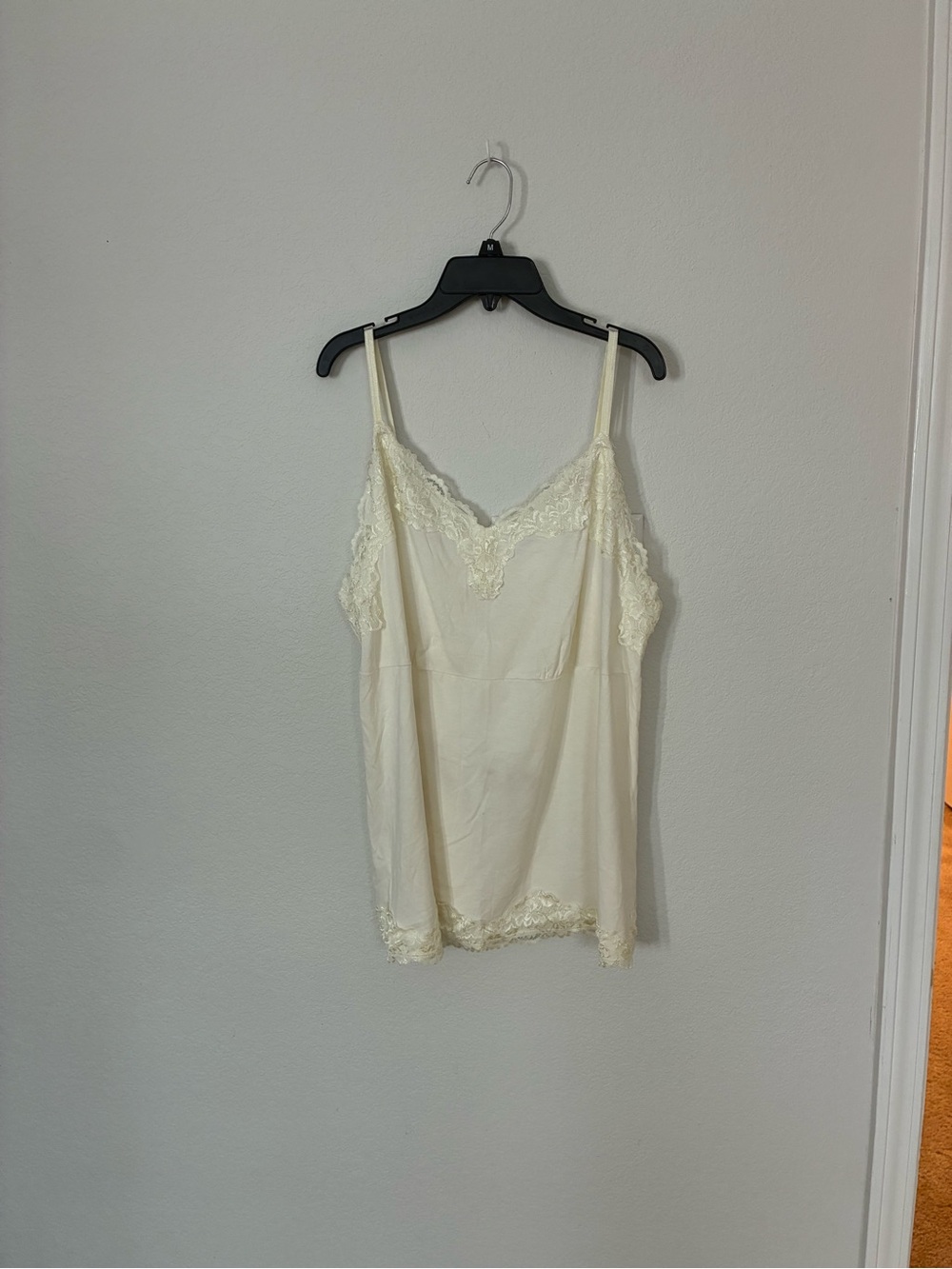 NWT Lane Bryant Ivory Lace Trim Cami Tank Top Size 18/20 Plus